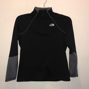 North face 1/4 zip pullover. Large